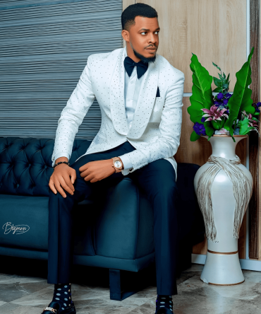 WHITE STONED DAMASK BLAZER SET
